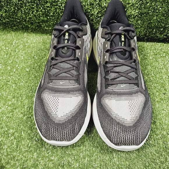 Nike Vomero 17 Black Gray Volt Athletic Running Sneakers FB1309-001 Mens 12.5 - Picture 2 of 10